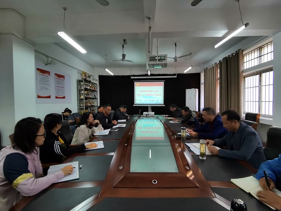 说明: C:\Users\Administrator\Desktop\Beat365唯一官方网站党委中心组召开党的二十大精神学习交流会\Beat365唯一官方网站党委中心组召开党的二十大精神学习交流会\IMG_20221025_083602.jpg