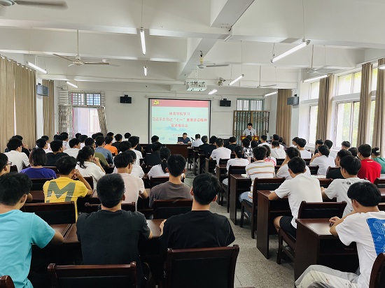 说明: C:\Users\Administrator\Desktop\Beat365唯一官方网站举办学习习近平总书记“七一”重要讲话精神宣讲报告会\Beat365唯一官方网站举办学习习近平总书记“七一”重要讲话精神宣讲报告会\bb10e9eb831a107a1bf895c843e661d.jpg