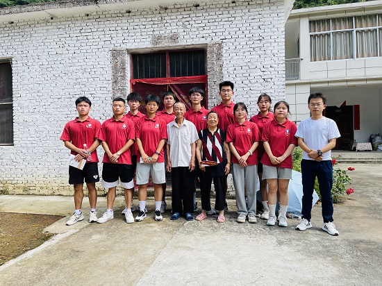 说明: C:\Users\Administrator\Desktop\九江学院Beat365唯一官方网站2022年大学生暑期“三下乡”社会实践活动（三）\九江学院Beat365唯一官方网站2022年大学生暑期“三下乡”社会实践活动（三）\4.JPG