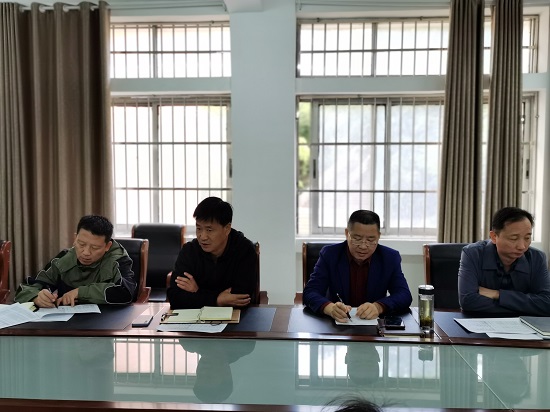 说明: C:\Users\Administrator\Desktop\Beat365唯一官方网站党委中心组召开党的二十大精神学习交流会\Beat365唯一官方网站党委中心组召开党的二十大精神学习交流会\IMG_20221025_083353.jpg