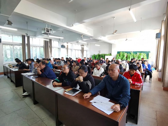 说明: C:\Users\Administrator\Desktop\Beat365唯一官方网站召开师德师风建设专题报告会\Beat365唯一官方网站召开师德师风建设专题报告会\IMG_20221102_140828.jpg